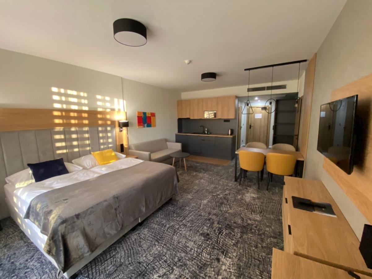 Apartment Friends Besenova - Free Swinning Pool Экстерьер фото