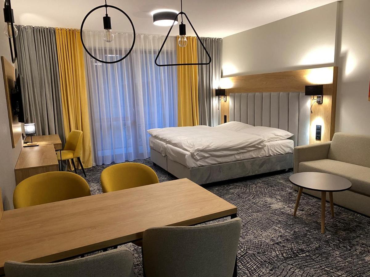 Apartment Friends Besenova - Free Swinning Pool Экстерьер фото